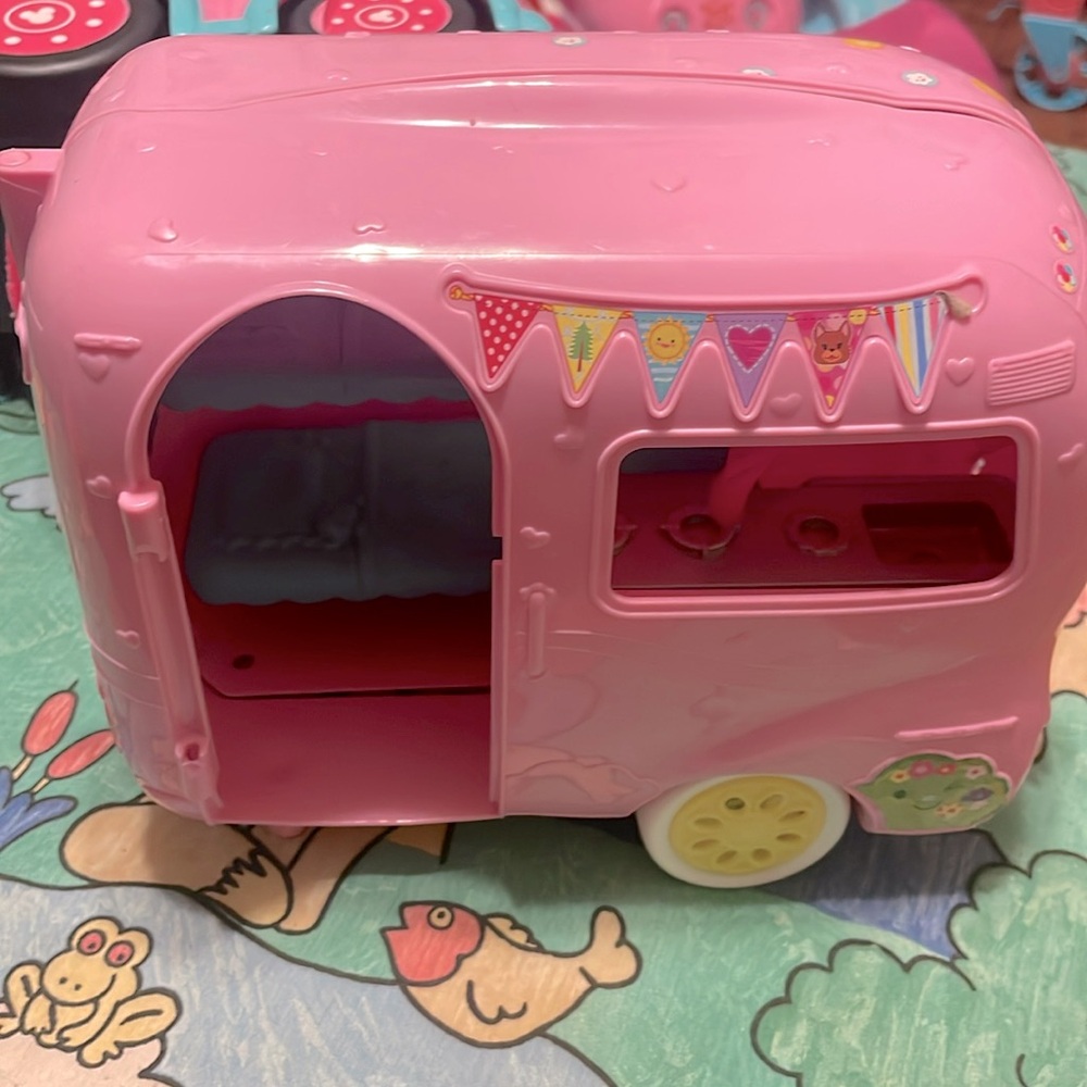 Mattel Barbie Club Chelsea Camper Trailer